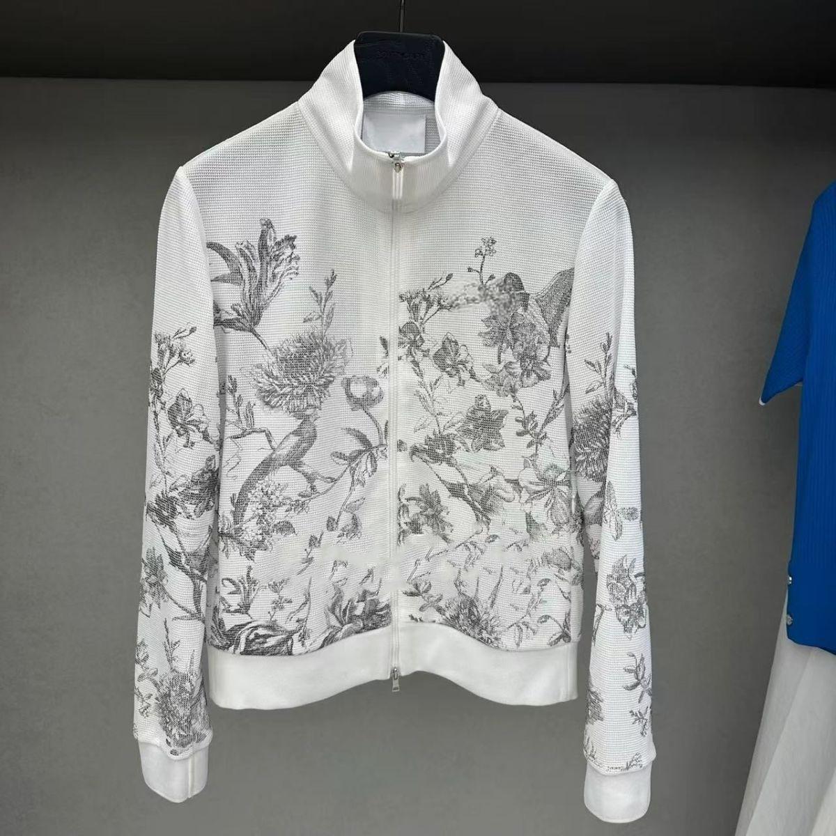 New Women's Golf Jacket: Stand - огляд і ціна Golf Scorecard Holder